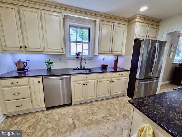 310 BUTLER RD, Springfield, PA 19064