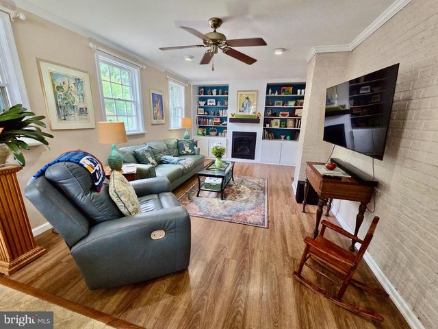 310 BUTLER RD, Springfield, PA 19064