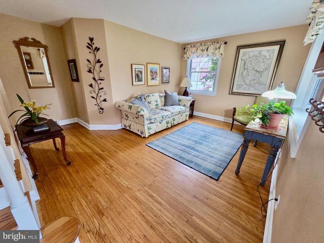 310 BUTLER RD, Springfield, PA 19064