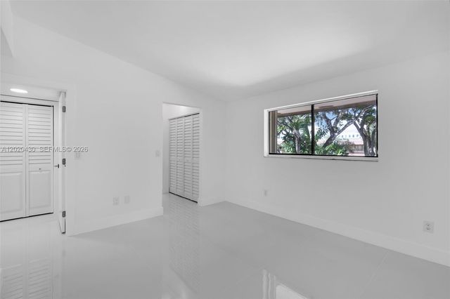 3843 Alcantara Ave 76B, Doral, FL 33178