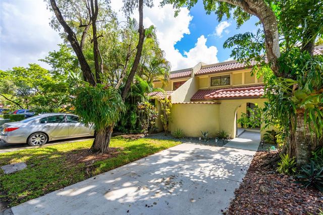 3843 Alcantara Ave 76B, Doral, FL 33178