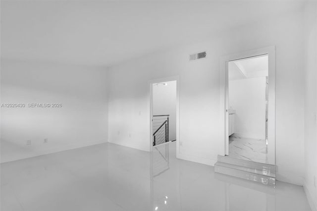 3843 Alcantara Ave 76B, Doral, FL 33178