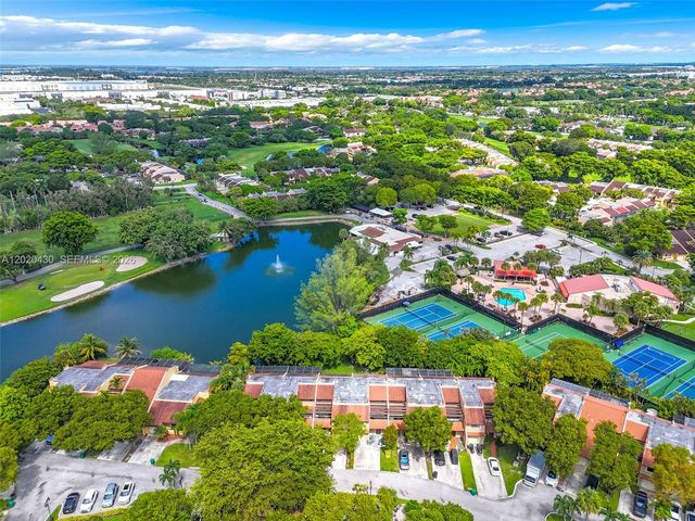 3843 Alcantara Ave 76B, Doral, FL 33178