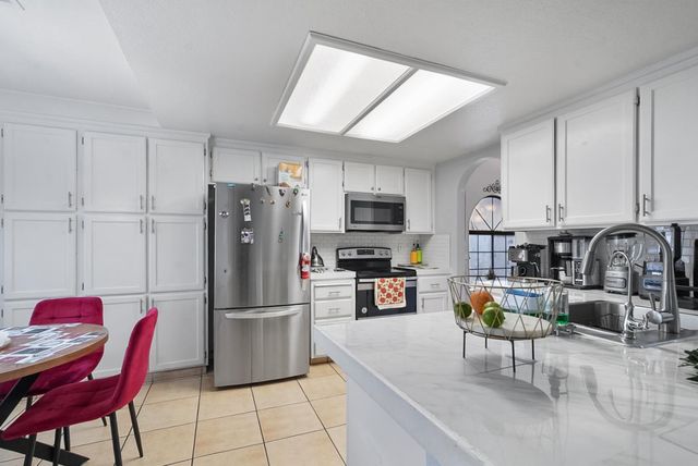 3513 Havenwood Way, Ceres, CA 95307