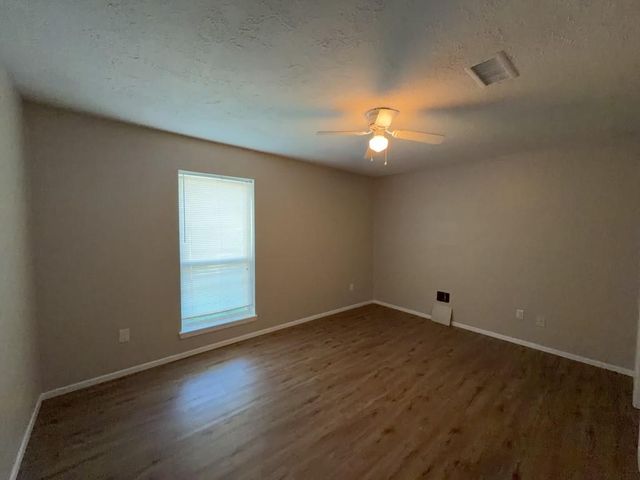 9915 Parkvale Drive, Houston, TX 77099