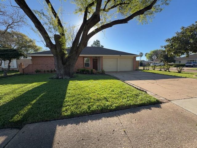 9915 Parkvale Drive, Houston, TX 77099