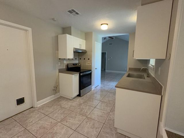 9915 Parkvale Drive, Houston, TX 77099