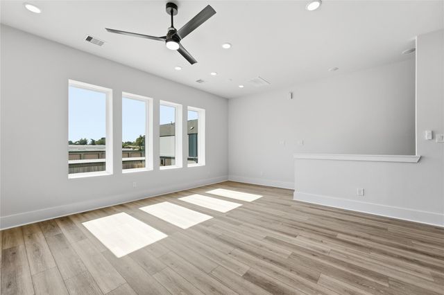 5315-5313 Jesselton Lane, Houston, TX 77091