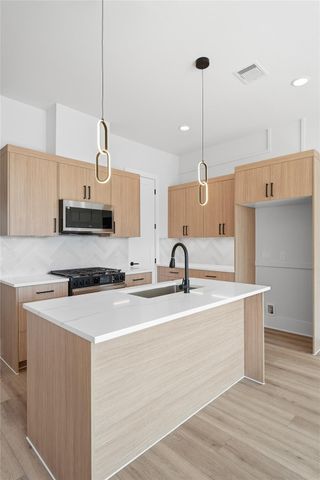 5315-5313 Jesselton Lane, Houston, TX 77091