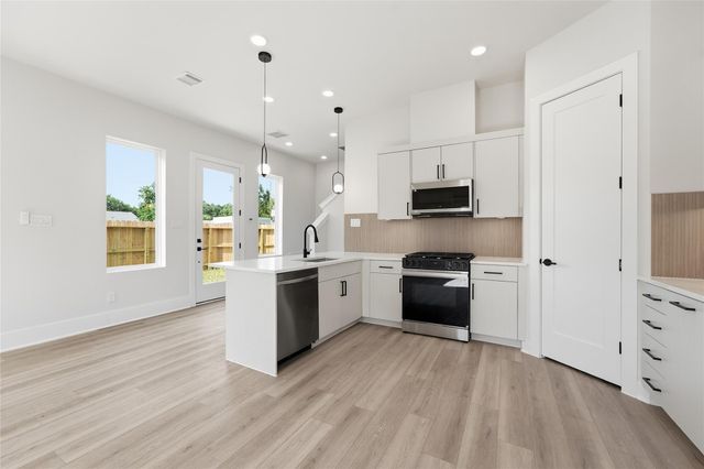 5315-5313 Jesselton Lane, Houston, TX 77091