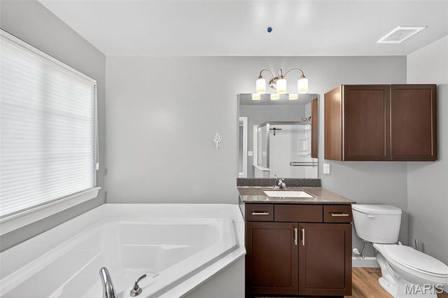 717 Ramblewood Circle, Wentzville, MO 63385