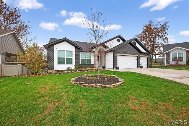 717 Ramblewood Circle, Wentzville, MO 63385