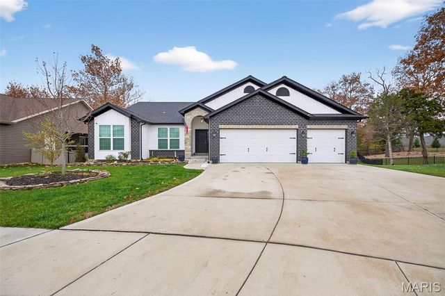 717 Ramblewood Circle, Wentzville, MO 63385
