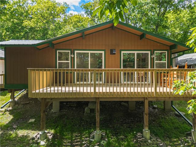 307 Timber Hill Road, Price Twp, PA 18332