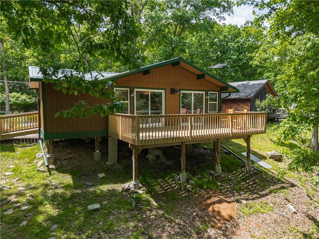 307 Timber Hill Road, Price Twp, PA 18332