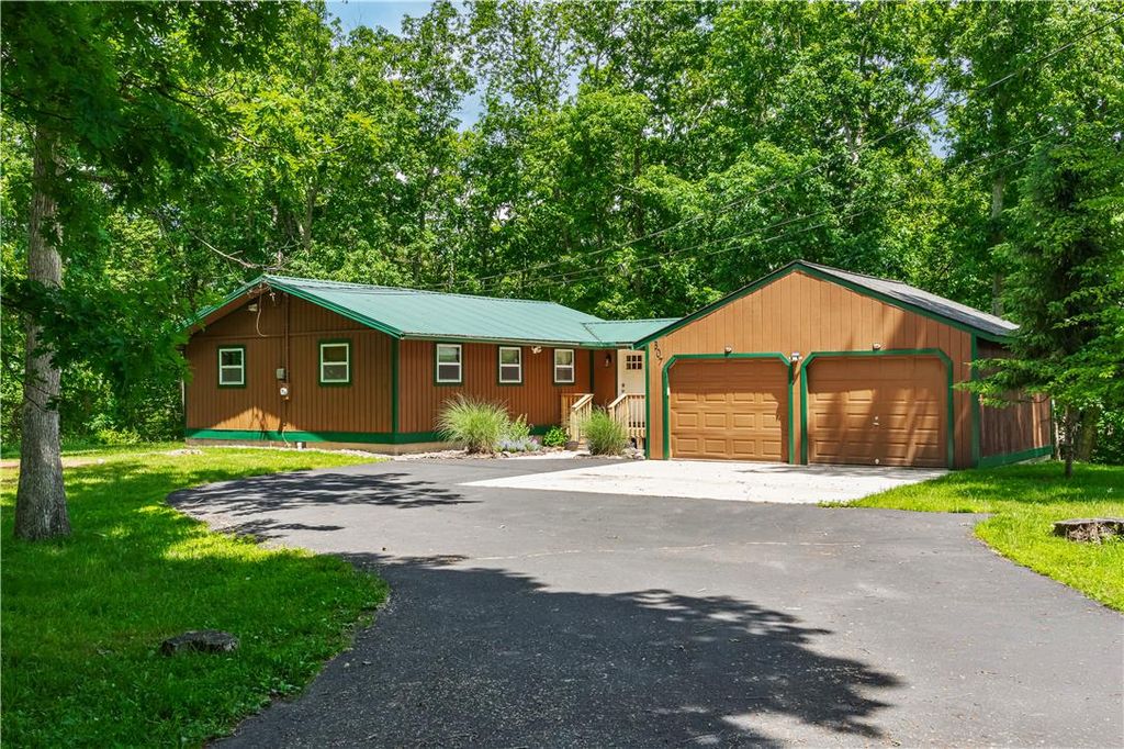 307 Timber Hill Road, Price Twp, PA 18332
