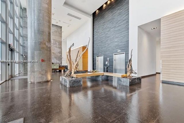 888 Biscayne Blvd 3106, Miami, FL 33132