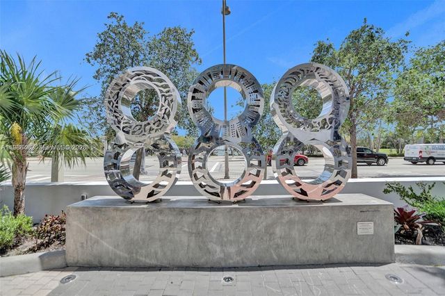 888 Biscayne Blvd 3106, Miami, FL 33132