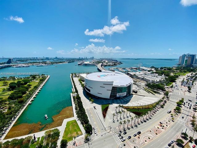 888 Biscayne Blvd 3106, Miami, FL 33132