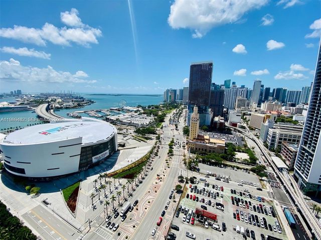 888 Biscayne Blvd 3106, Miami, FL 33132