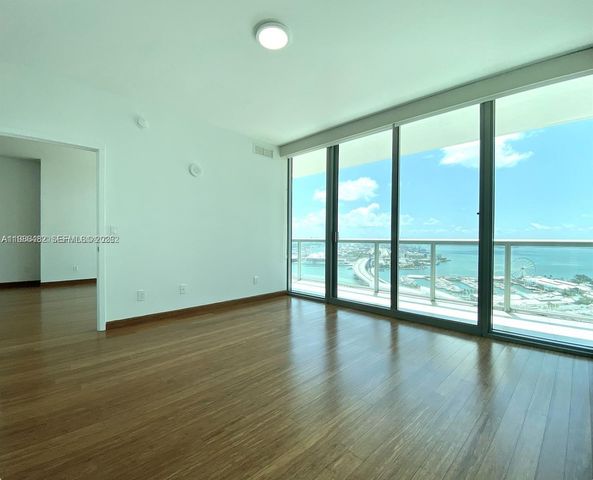 888 Biscayne Blvd 3106, Miami, FL 33132