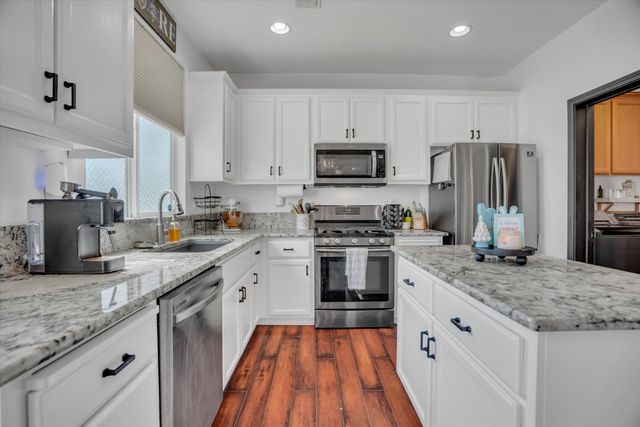 109 Gold Dust Dr, Valley Springs, CA 95252