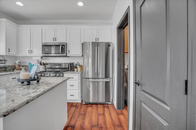 109 Gold Dust Dr, Valley Springs, CA 95252