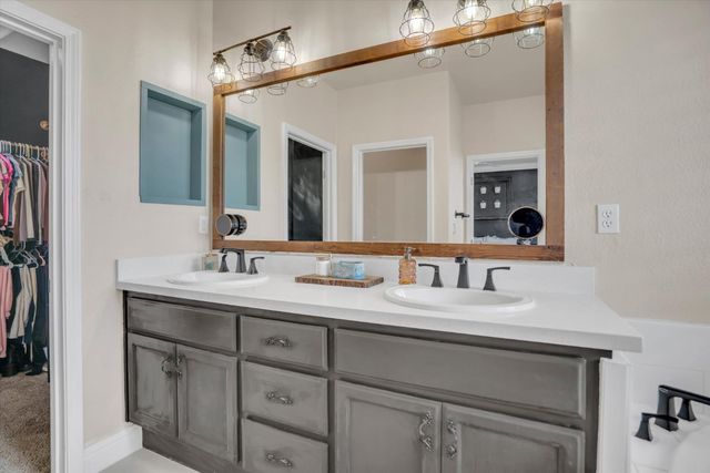 109 Gold Dust Dr, Valley Springs, CA 95252