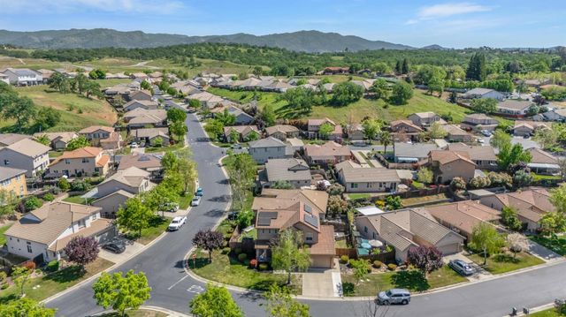 109 Gold Dust Dr, Valley Springs, CA 95252