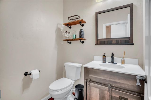 109 Gold Dust Dr, Valley Springs, CA 95252