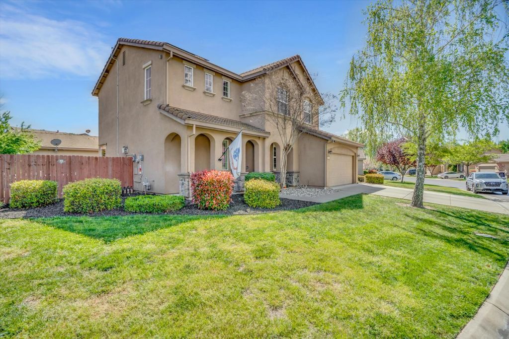 109 Gold Dust Dr, Valley Springs, CA 95252