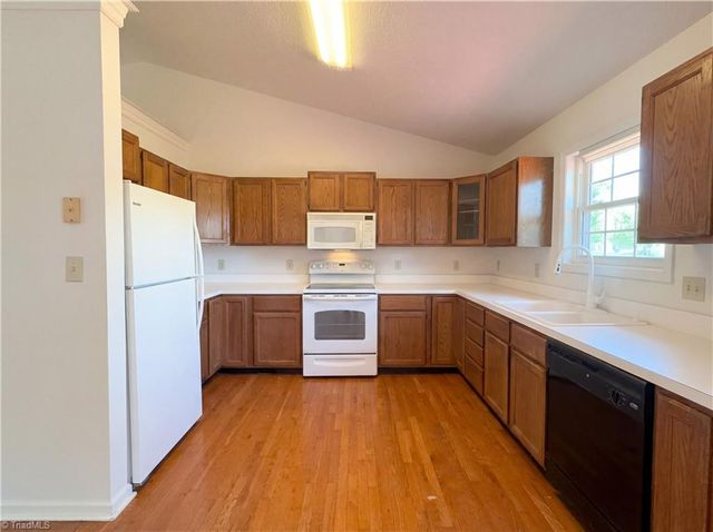 8301 Knight Village Circle, Stokesdale, NC 27357