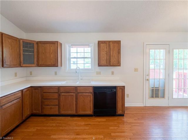 8301 Knight Village Circle, Stokesdale, NC 27357