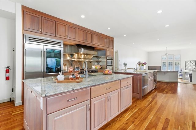 55 Hillcrest Rd, Weston, MA 02493