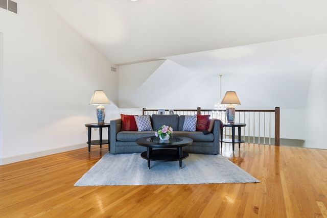 55 Hillcrest Rd, Weston, MA 02493