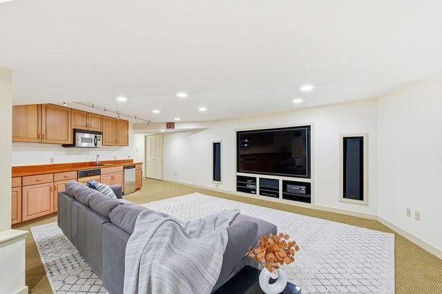 55 Hillcrest Rd, Weston, MA 02493