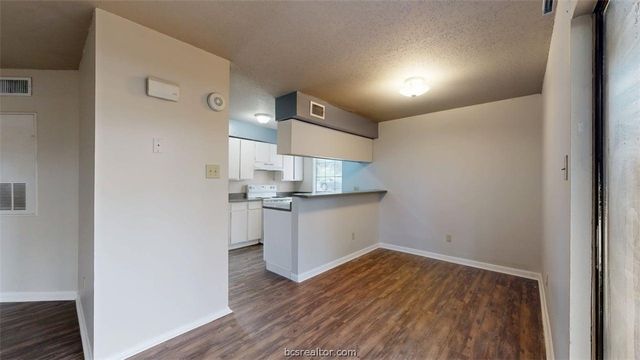 1016 Autumn Circle B, College Station, TX 77840