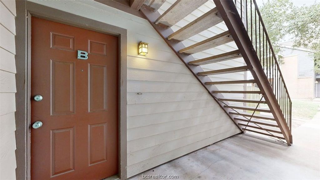 1016 Autumn Circle B, College Station, TX 77840