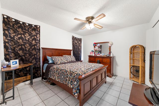 7880 Micron Dr Apt 3306, San Antonio, TX 78251