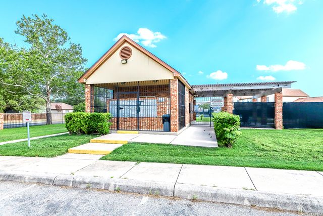 7880 Micron Dr Apt 3306, San Antonio, TX 78251