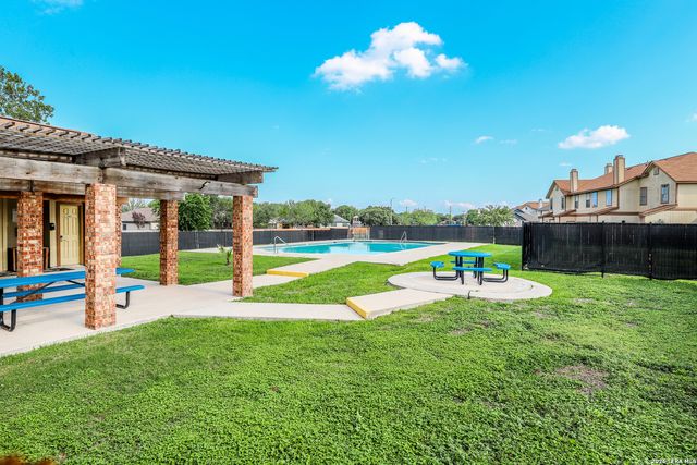 7880 Micron Dr Apt 3306, San Antonio, TX 78251