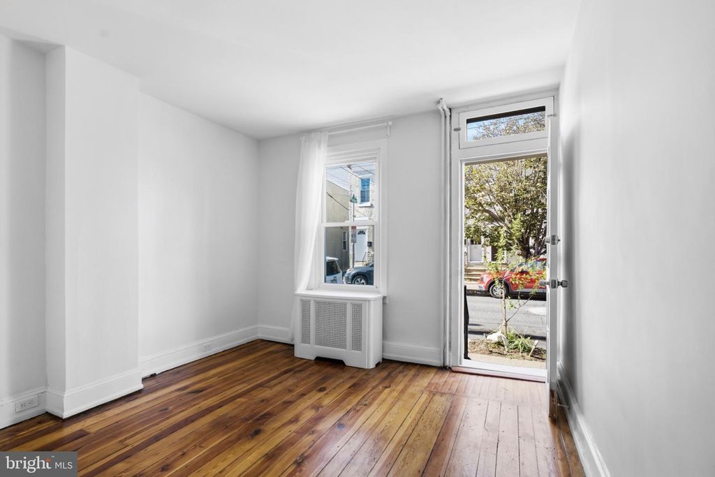 2331 ALMOND ST, PHILADELPHIA, PA 19125 — photo 5