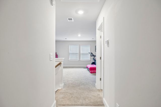 4877 Myra Dr, Hermitage, TN 37076