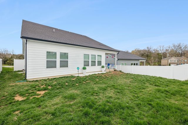 4877 Myra Dr, Hermitage, TN 37076