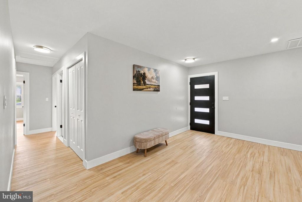 27 GENESEE LN, WILLINGBORO, NJ 08046 — photo 4