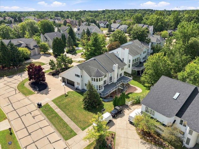6122 Trailwood Lane, West Bloomfield, MI 48322
