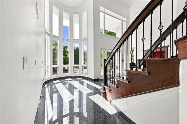 6122 Trailwood Lane, West Bloomfield, MI 48322