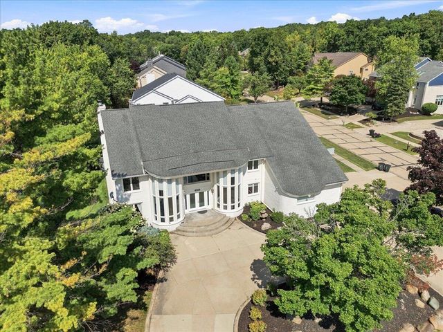 6122 Trailwood Lane, West Bloomfield, MI 48322