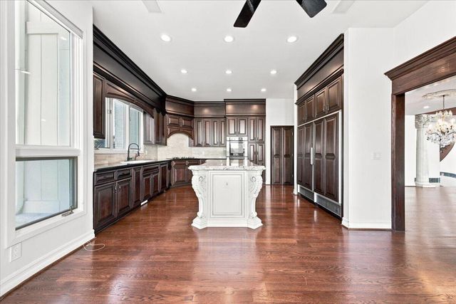 6122 Trailwood Lane, West Bloomfield, MI 48322