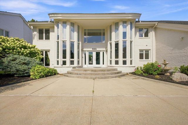 6122 Trailwood Lane, West Bloomfield, MI 48322